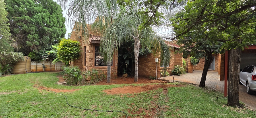 4 Bedroom Property for Sale in El Toro Park Northern Cape